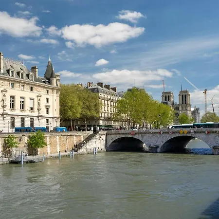 Gem 9 Min Walk To Notre-dame And Louvre Parigi