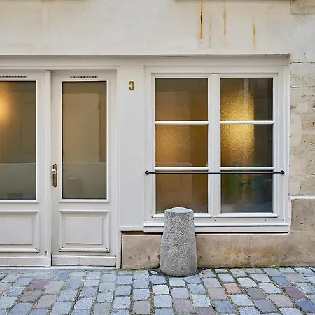 Gem 9 Min Walk To Notre-dame And Louvre Appartamento Parigi