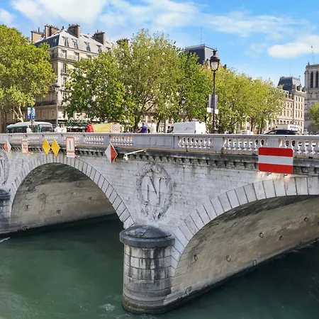 Gem 9 Min Walk To Notre-dame And Louvre Appartamento