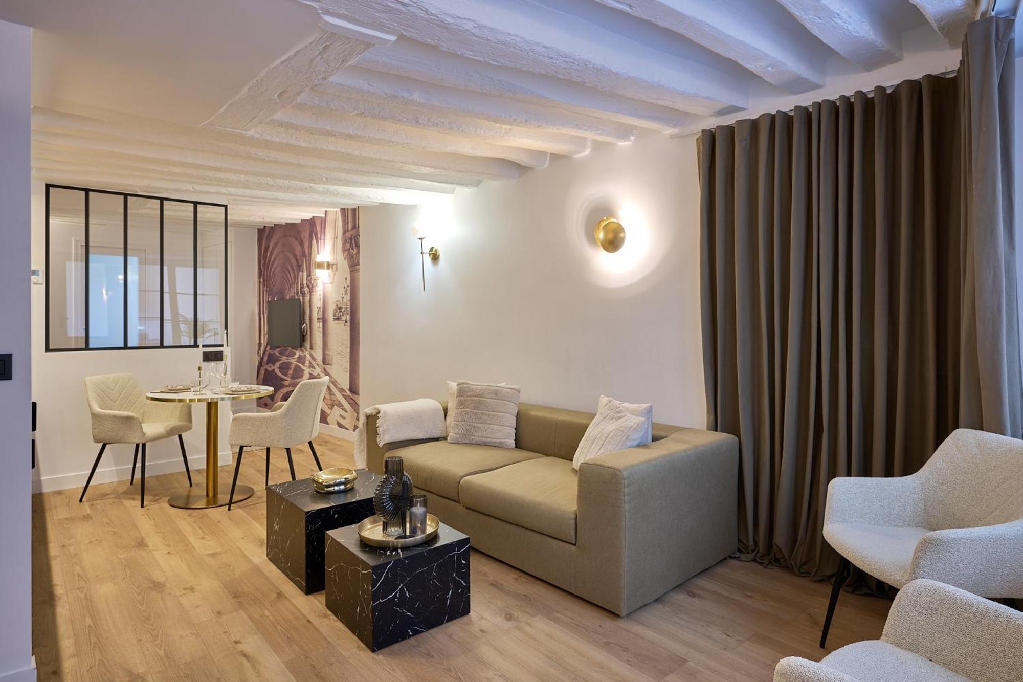 Cosy A 9 Min A Pied De La Cathedrale Notre Dame Appartamento *