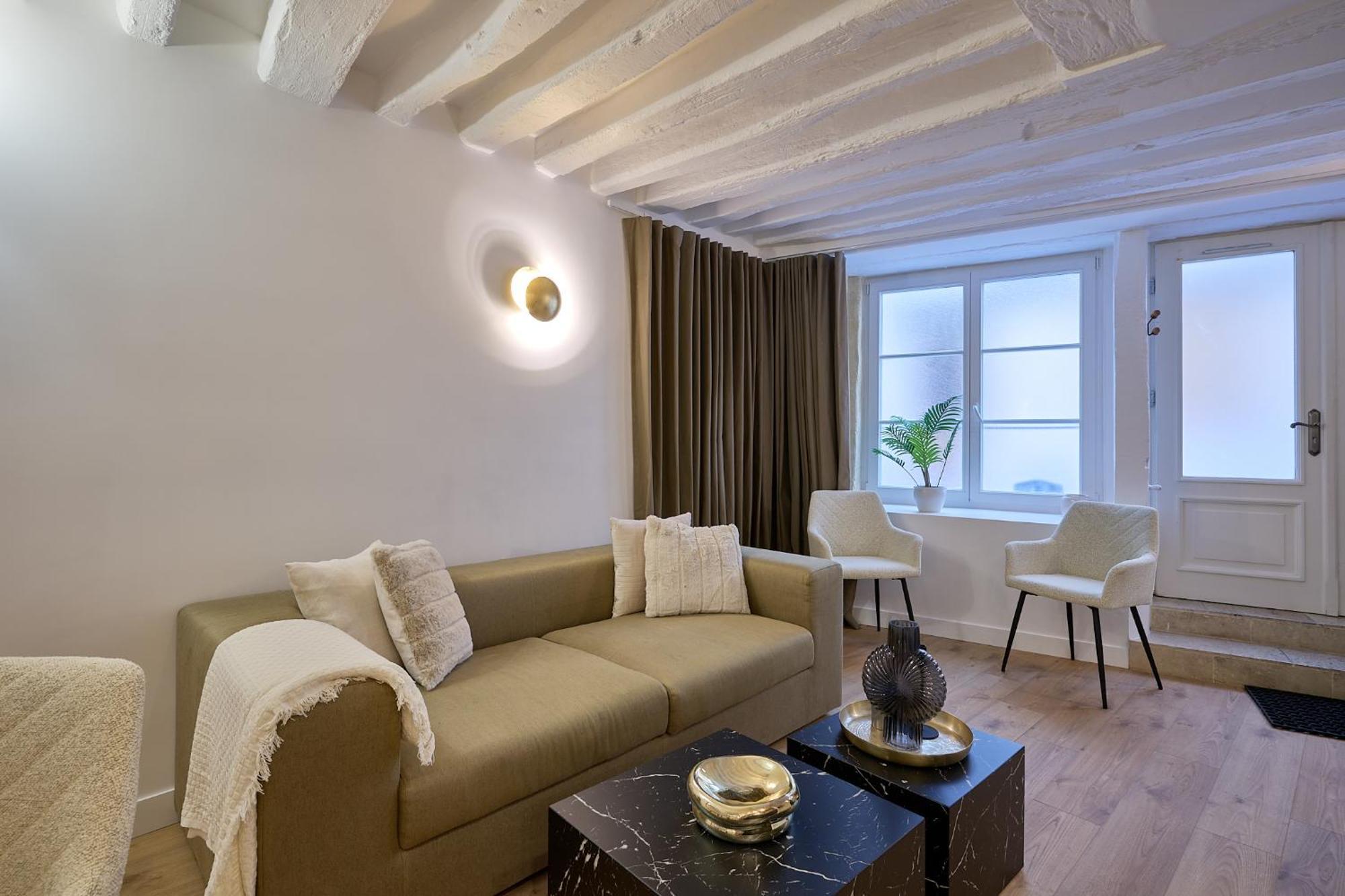 Cosy A 9 Min A Pied De La Cathedrale Notre Dame Parigi